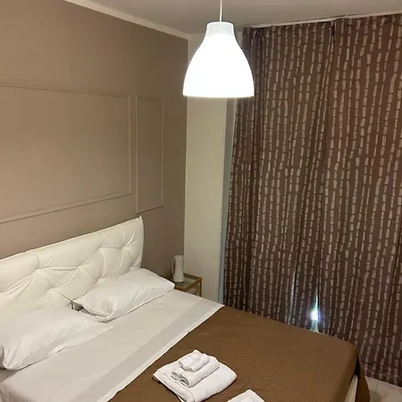 Bed & Breakfast Happy Fly Now Neapol