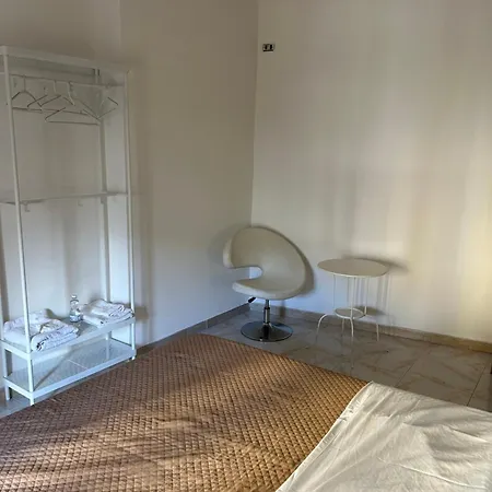 Bed & Breakfast Happy Fly Now